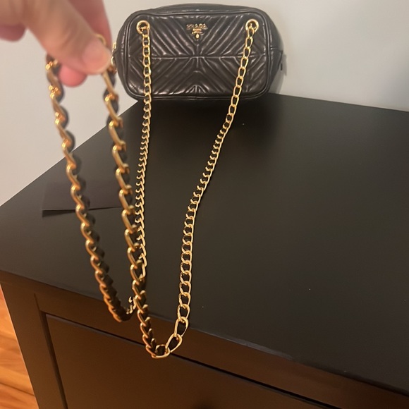 Authentic Prada Quilted Diagramme Camera leather purse - Picture 9 of 10